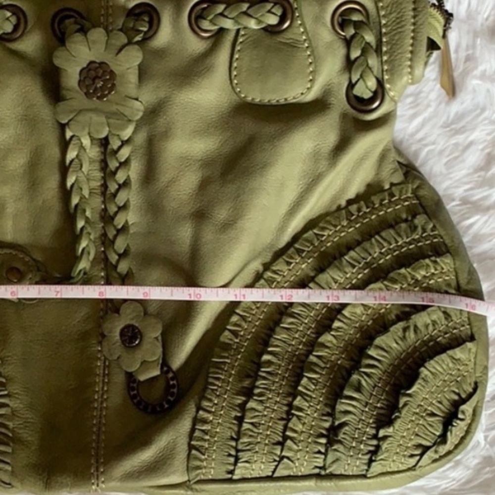Marzia Italian leather soft green braid detail shoulder handbag - Picture 5 of 9